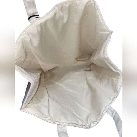 NWT Marc Jacobs Fragrances Limited Edition Cream Tote Bag Gold Daisy - Picture 6 of 8